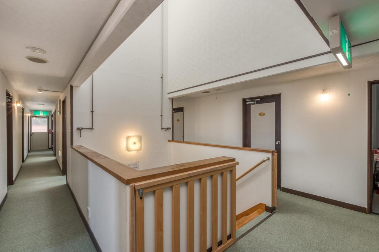 温泉ゲストハウス やすもり 本館 Hachimantai  Exteriér fotografie